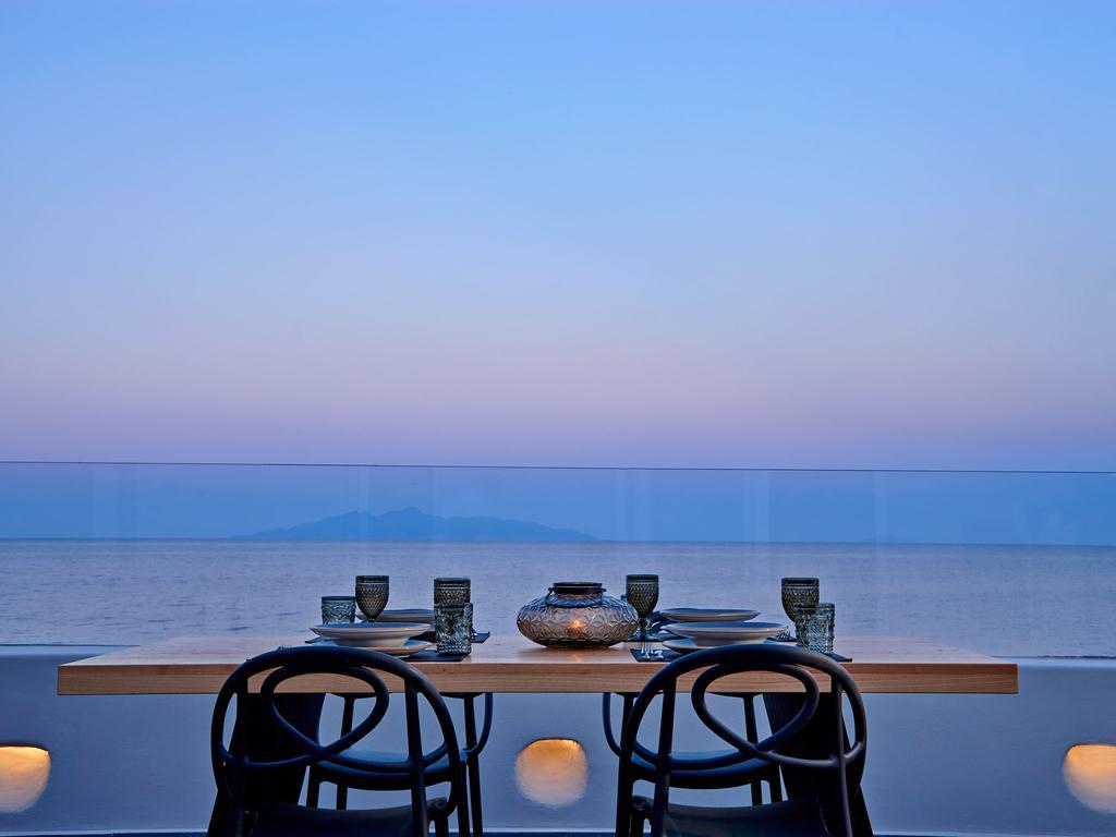 Incognito Beach Villa Santorini Kamári エクステリア 写真