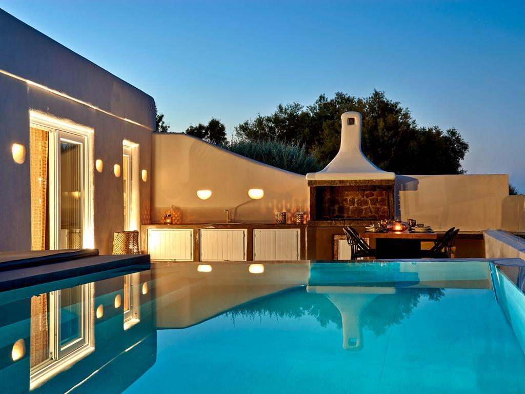 Incognito Beach Villa Santorini Kamári エクステリア 写真