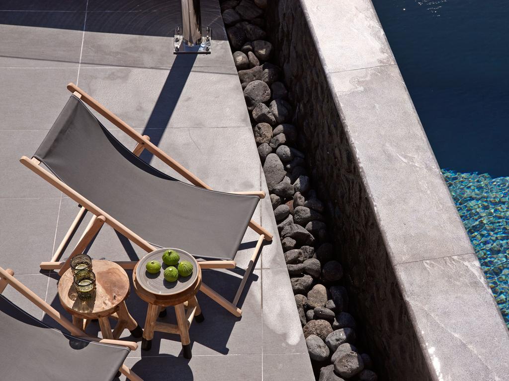 Incognito Beach Villa Santorini Kamári エクステリア 写真